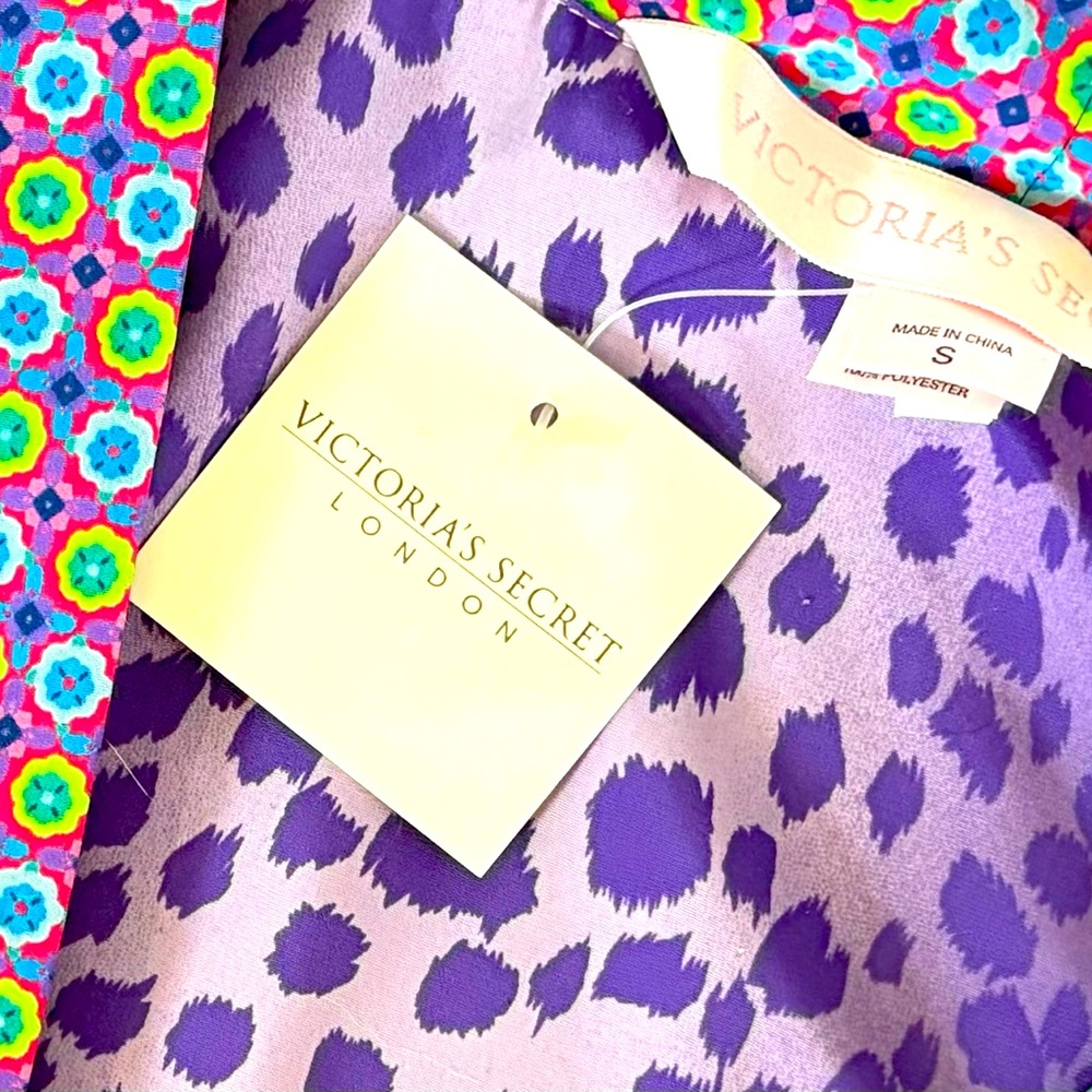 Victoria’s Secret Reversible Robe Purple NWT Sz Small - Picture 4 of 4